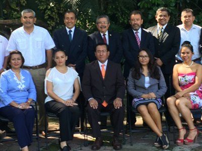 El fiscal Juan Salazar se reúne con Abogados Unidos por México